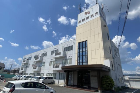 社名